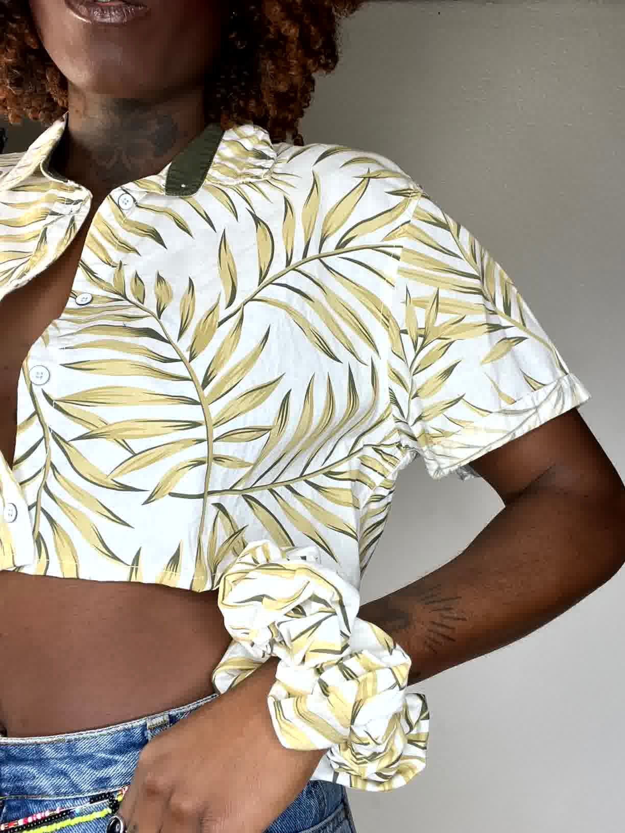Chemise Claudine avec Chouchou – Élégance et Audace