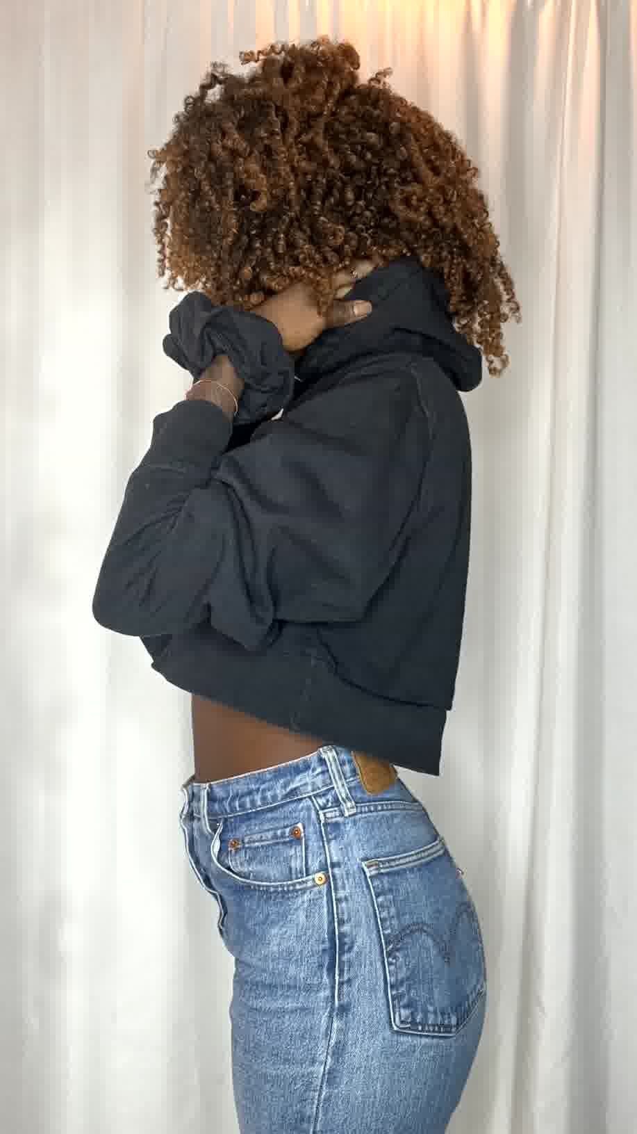 Hoodie upcyclé avec son chouchou