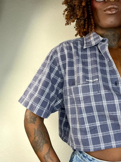 Chemise Claudine à Manches Courtes – Fraîcheur et Originalité