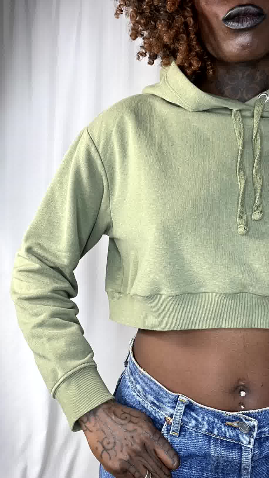 Sweat Upcyclé Kaki avec Capuchon